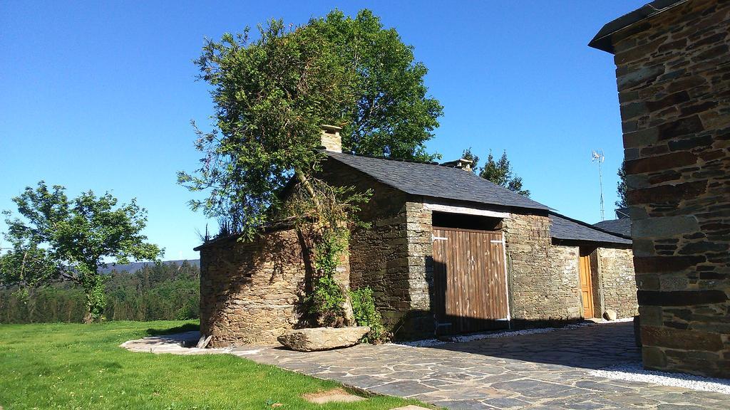 Casa Do Grilo Guest House Monfero Exterior photo