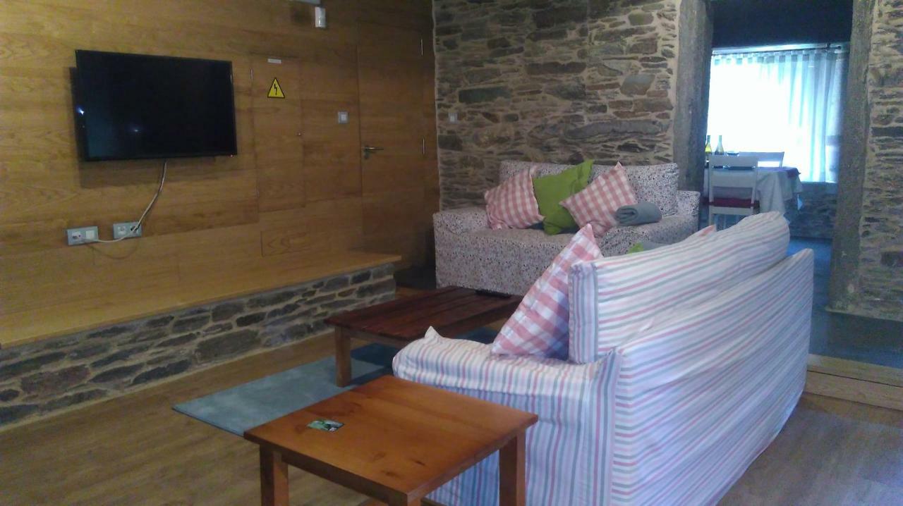 Casa Do Grilo Guest House Monfero Exterior photo